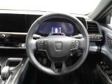 各操作スイッチなどもハンドルから手を放すことなく操作可能で安全運転に支援いたします!