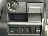 先進の安全装置が装着されています。詳しい機能についてはスタッフまでお問合せください。