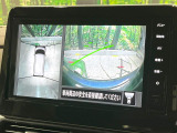 【アラウンドビューモニター】専用のカメラにより、上から見下ろしたような視点で360度クルマの周囲を確認することができます☆死角部分も確認しやすく、狭い場所での切り返しや駐車もスムーズに行えます。