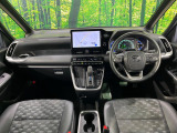 ヴォクシー 1.8 ハイブリッド S-Z 