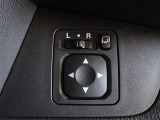 電動格納式ドアミラーを装備しています。