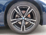 ◆ローンリース等ファイナンス商品、BMW専用自動車保険、BMWカード、コーティング、板金塗装、ドライブレコーダーなど社外品の取扱もございます。お車に関することは全てバルコムにお任せ下さい◆