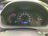 視認性の高いメーターで、運転に必要な情報を的確に把握できます。運転に集中できるよう、デザインにも配慮されています。安全運転をサポートします。