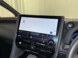 ディスプレイオーディオを装備。スマホとクルマをつなぐことで、これまでのナビに加えて、いろんなサービスが楽しめます。