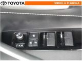 電動格納ミラーは、スイッチで簡単操作!狭いスペースでの取り回しや駐車時に大変重宝します。