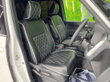 運転席シート廻りは使用感も少なく、良好な状態となっています。丁寧に使われていたことがよくわかりますね。