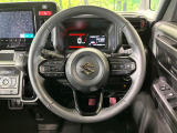 【純正革巻きステアリング】上質な革を使用することで、手にしっかり馴染みとても運転しやすいハンドルです♪