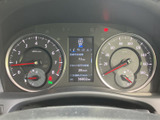 視認性の高いメーター類は、運転に必要な情報を的確にドライバーに伝えます。安全運転をサポートする工夫が凝らされています。