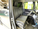 運転席シート廻りは使用感も少なく、良好な状態となっています。丁寧に使われていたことがよくわかりますね。
