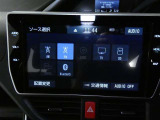 【オーディオ選択画面】AM/FMの切替や、交通情報もこちらの画面から選択できます。
