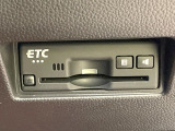 【ETC】高速道路の料金所をストレスなく通過!話題のスポットやサービスエリアに多い「スマートIC」利用時は必須のアイテムです。当店でセットアップを実施、ご納車当日からすぐにご利用いただけます!