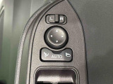 オート格納機能付きミラー キーフリーシステムのドア施錠に連動して自動的に格納!乗降時のミラー操作の手間が省けて便利です♪閉じ忘れを防げるほか、降車の直前まで後方の確認ができます!!