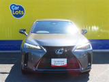 旅行先などでクルマが壊れたらどうしよう・・・という心配もご無用!当店は全車に1年間走行距離無制限で保証が付いており、全国で保証が受けられるので安心なんです♪