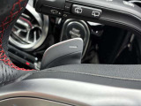 快適なショールームにて、お車選びのお手伝いから、ご購入後の整備待ちまで、ご対応致します。