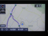直感的に操作出来るナビゲーションを搭載。ルート案内が分かりやすく、運転中のストレスを軽減します。目的地までスムーズに導いてくれる、実用性の高い装備です。
