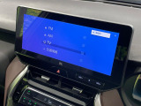 【12.3インチワイドナビ】高級感とインパクトのある大型ワイドナビを装備。各種オーディオ操作はもちろん、横長ワイド画面でのマップ2分割表示など、利便性も高いナビです♪