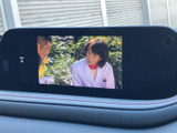 停車中に、地上デジタル放送のテレビ番組を視聴できます。休憩時間などに、エンターテイメントを楽しめます。