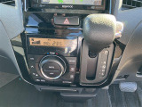 知識と経験が豊富な国家資格整備士が常駐しています。車両の細部まで見逃さない確かな技術でメンテナンスを行うため、点検・修理・整備のすべての工程において高い信頼感を提供しています。