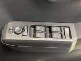 パワーウインドウスイッチ、いたずら防止・挟みこみ防止に、ウインドウロックスイッチを使用ください。便利な電動可倒式ミラースイッチ