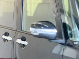 クルマのプロが厳しくチェックした内容を車両状態証明書として発行しております。