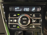 車内空調は&rdquo;AUTOエアコン&rdquo;にお任せ。運転に集中出来ますよ!