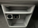 スイッチ類 シートヒータースイッチ 小物入れが装備されております。