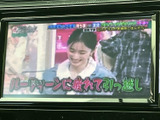 テレビ映像を画面で視聴できる装備です。停車中の待ち時間などに映像を楽しめるため、車内で過ごす時間の活用にも便利です。視聴の際は安全な場所に停車してご利用ください。