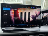 イコライザー機能で音質を好みに合わせて調整可能。車内で楽しむ音楽を自分好みに設定できます。