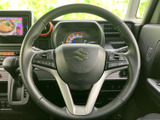 握りやすい形状で操作性も良く、長時間の運転でも疲れにくい設計です。