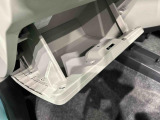 実用的な収納が、車内の各所にあります♪