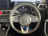 【ステアリングスイッチ】運転中、前方から目線をそらすことなく、オーディオ等の操作が可能な便利機能!安心&快適なドライブを演出してくれます♪