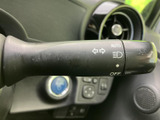 操作しやすいウインカーレバーで、安全な車線変更をサポートします。滑らかな操作感で、より快適な運転を。