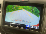 【バックカメラ】駐車時に後方がリアルタイム映像で確認できます。大型商業施設や立体駐車場での駐車時や、夜間のバック時に大活躍!運転スキルに関わらず、今や必須となった装備のひとつです!