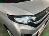 LEDヘッドライト付きです。夜間の運転も安心ですね