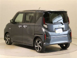 U-CARの販売だけでなく、自動車保険・生命保険・携帯電話の販売も行っております