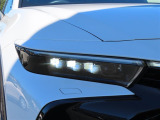 今や主流となってきました「LEDヘッドランプ」。消費電力も少なく、エコ走行に貢献します。コレが付いているだけで、優越感に浸れますよね。HIDに負けないくらい明るく安全です。