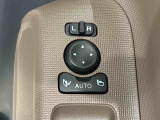 オート格納機能付きミラー キーフリーシステムのドア施錠に連動して自動的に格納!乗降時のミラー操作の手間が省けて便利です♪閉じ忘れを防げるほか、降車の直前まで後方の確認ができます!!