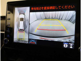 バックガイドモニターで、後方を確認しながら安心して駐車することができます。運転初心者も熟練者も必須の機能ですよ!