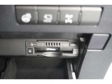 広がる運転支援サービスETC2.0搭載。全国の高速道路に設置されたITSスポットと双方向通信を図り、広域な道路交通情報や安全運転をサポートする情報を得て、音声やナビ画面上にタイムリーにお知らせします。