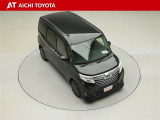 両側パワースライドドア付きだから、狭い駐車スペースなどでの乗り降りラクラク♪小さなお子さまのいるご家庭には嬉しい装備です。