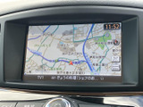 見やすい地図画面で、目的地への道案内をサポート。スムーズなナビゲーションで、安心して運転できます。