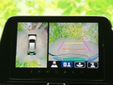 バックカメラの映像が鮮明に表示されるため、駐車時の安全性が向上します。狭い場所でも安心して駐車できます。運転に自信のない方にもおすすめです。
