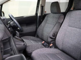 見通しのよいすっきりとした視界で、誰でも運転しやすいです。運転のしやすさは疲れにくさにも繋がりますよ♪