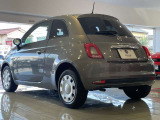 コンパクトカーの枠を超えた存在感。FIATらしい遊び心と上質感を兼ね備えています。
