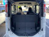 普段のお買い物や通勤、送迎等に十分な荷室スペースを確保しております。セカンドシートを倒すと、大きな荷物の積載も可能です♪
