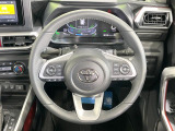 【純正革巻きステアリング】上質な革を使用することで、手にしっかり馴染みとても運転しやすいハンドルです♪
