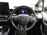 各操作スイッチなどもハンドルから手を放すことなく操作可能で安全運転に支援いたします!