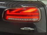 リング型のデイライトとウィンカーランプがなんともMINIならではで目立ちます!夜も安心な明るいLEDヘッドライトです!