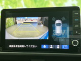 駐車時の安全性を高めるバックモニター。狭い場所でも安心して駐車できます。