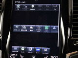 Apple Car Play、Bluetooth など設定画面になります